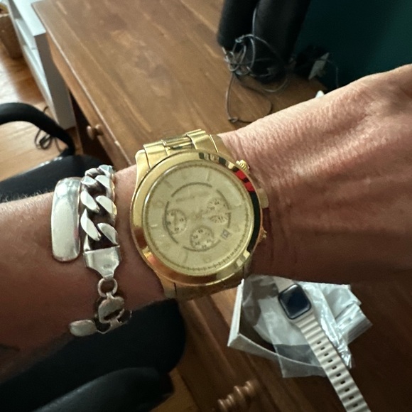 Michael Kors Oversized Runway Gold-Tone Watch (MK 8077) - Picture 6 of 6